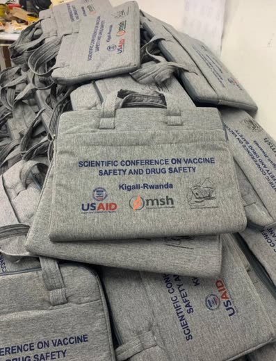 Custom packaging print